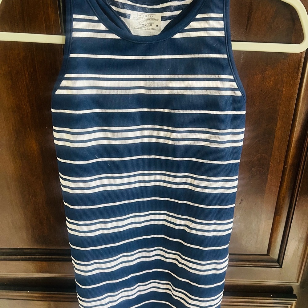 Athleta Women's Renew Racerback
Tank Top Stretch Navy Blue/White
Striped Size M